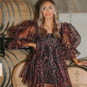 BETSY PUFF SLEEVE BABYDOLL DRESS - FLORAL FANTASY